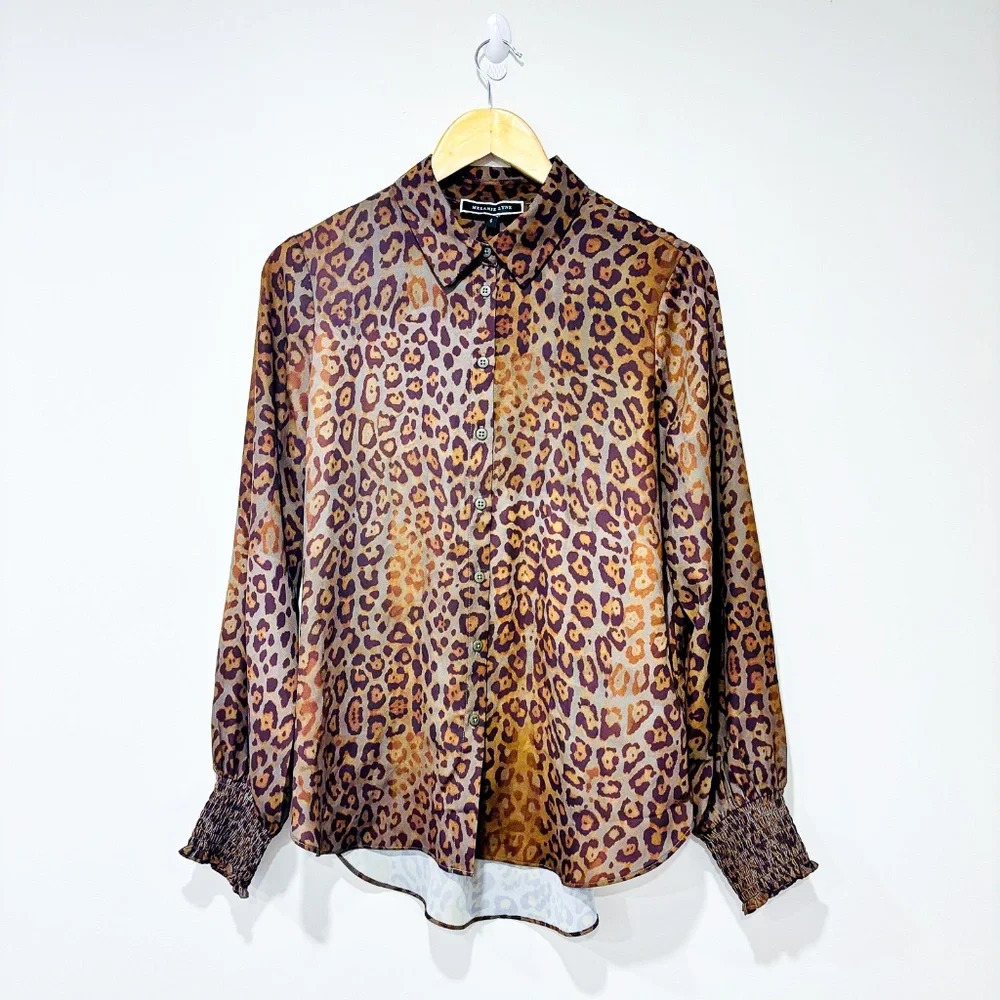 MELANIE LYNE Green leopard print shirt